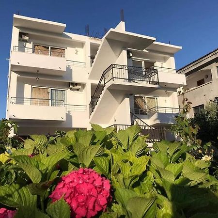 B&B Lovac Hasa 2 울친 외부 사진