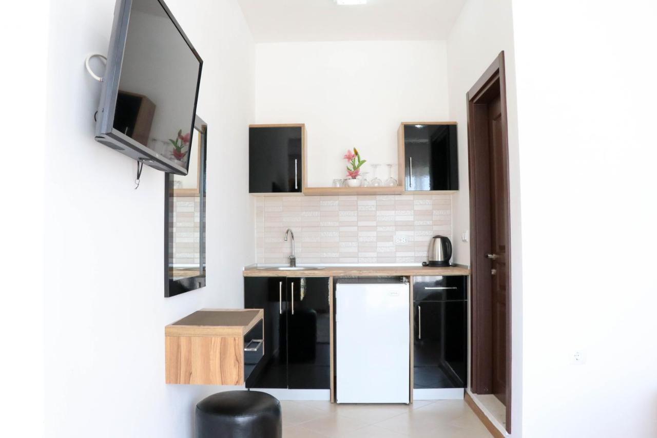 B&B Lovac Hasa 2 울친 외부 사진