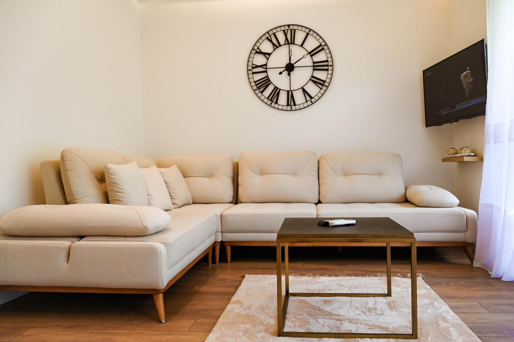 B&B Lovac Hasa 2 울친 외부 사진