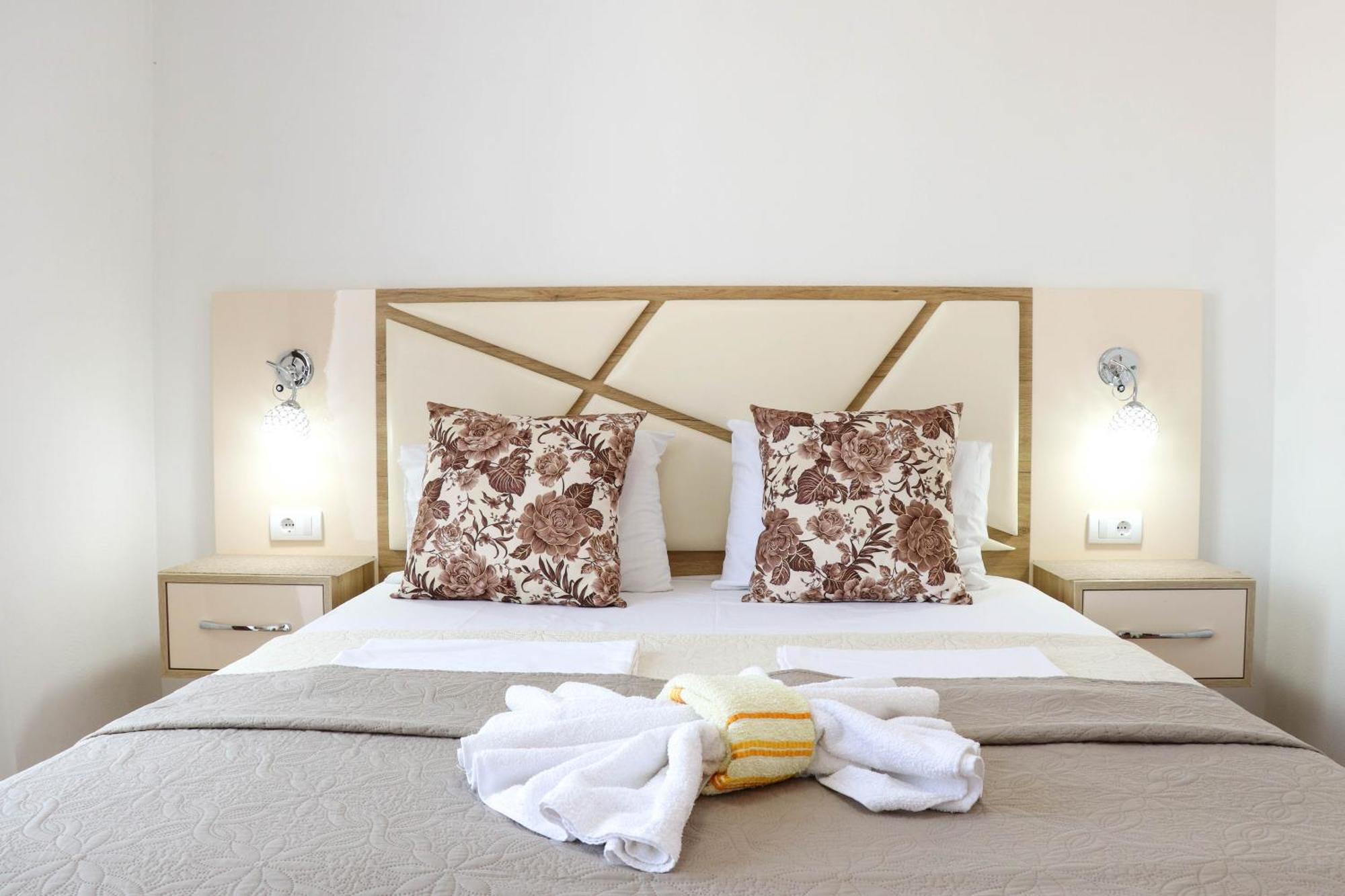 B&B Lovac Hasa 2 울친 객실 사진