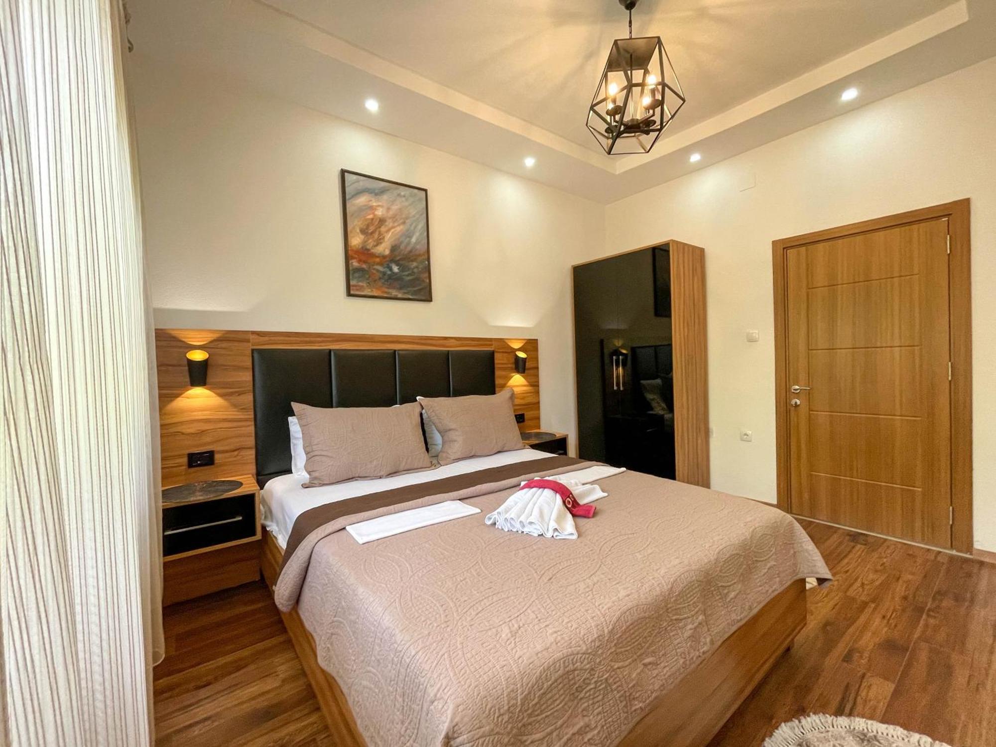 B&B Lovac Hasa 2 울친 객실 사진