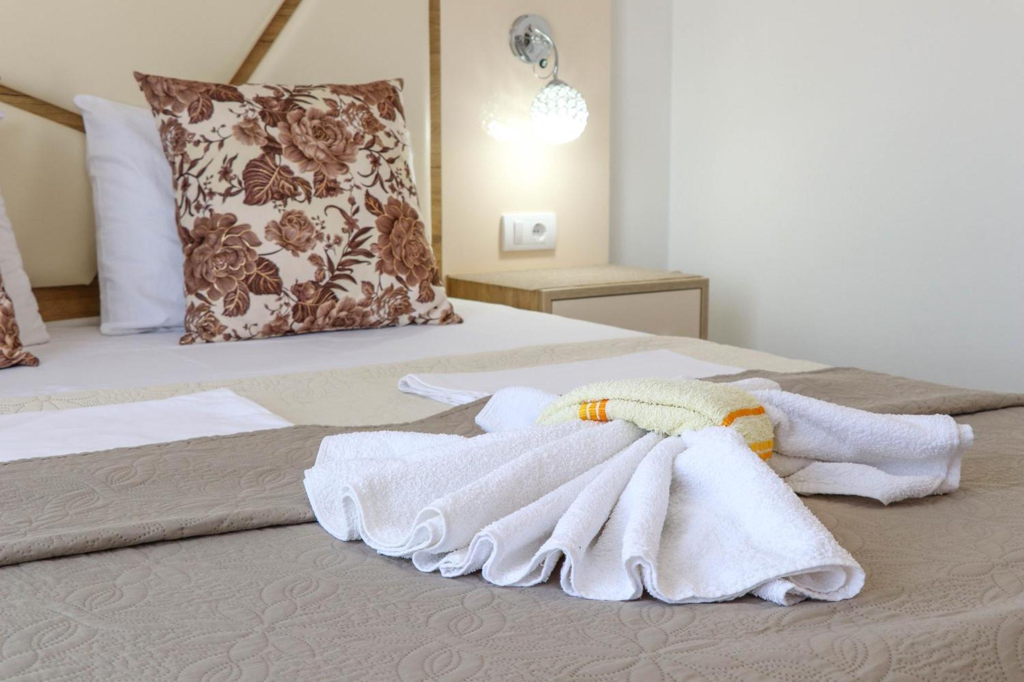 B&B Lovac Hasa 2 울친 객실 사진